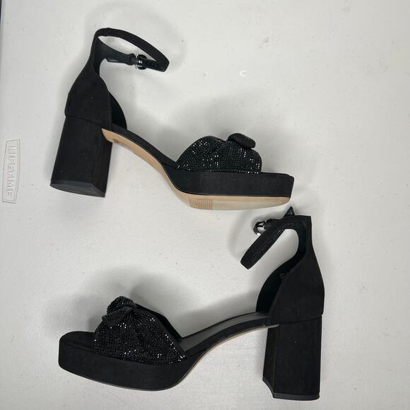 Elegant Black Ankle Strap Heels - Picture 4 of 8